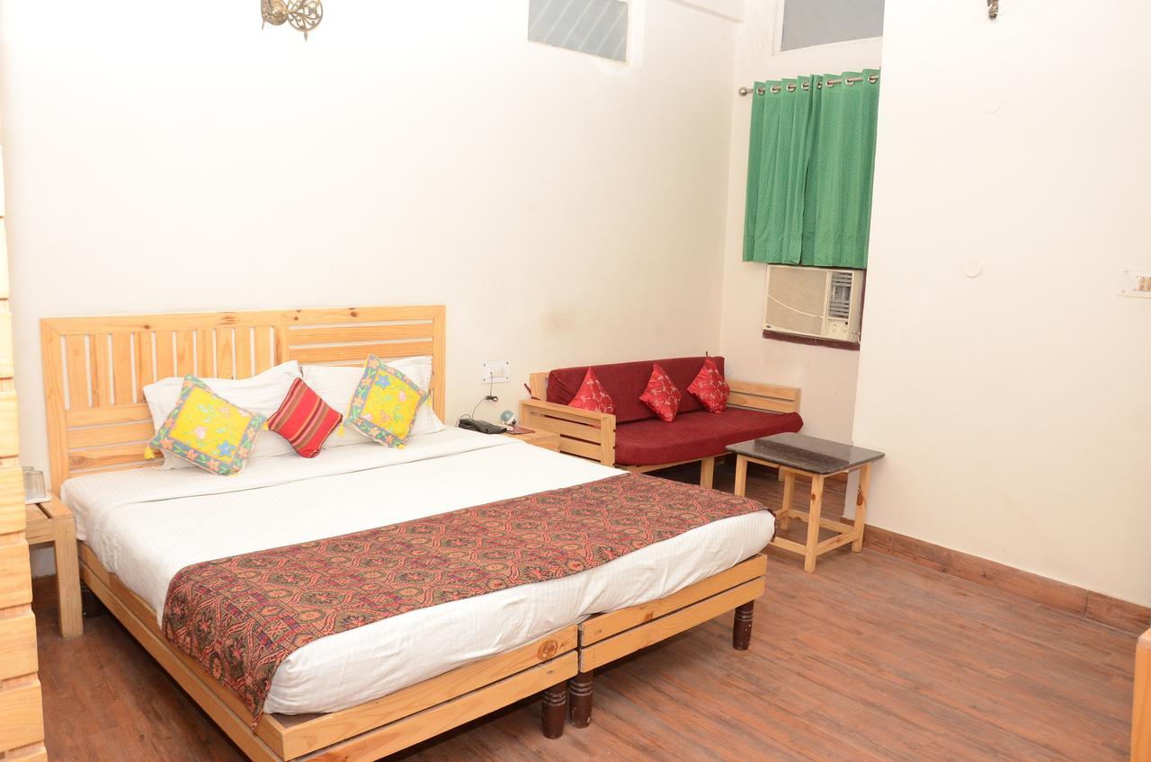 Sparrow Inn Ankur Alwar Eksteriør bilde